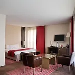 Western Du Pont Wilson Szálloda 4*