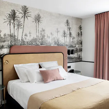 Western Du Pont Wilson 4* Lyon