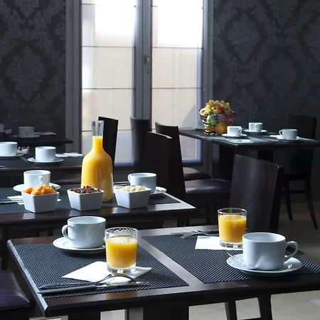 Western Du Pont Wilson 4* Lyon