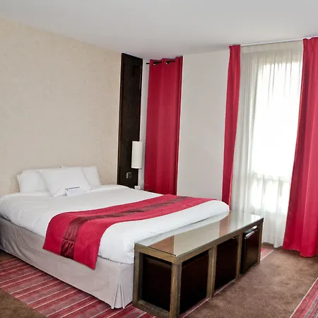Western Du Pont Wilson 4* Lione