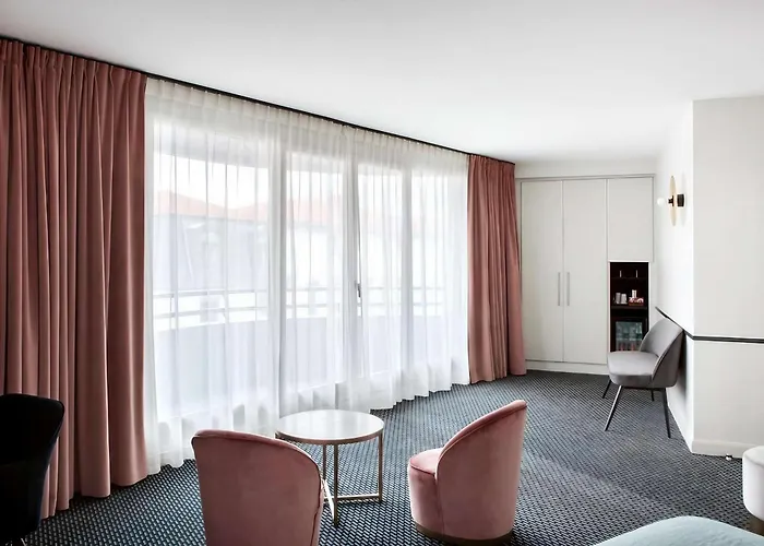 Western Du Pont Wilson Hotell 4*