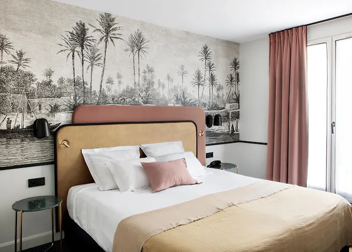 Western Du Pont Wilson 4* Lyon